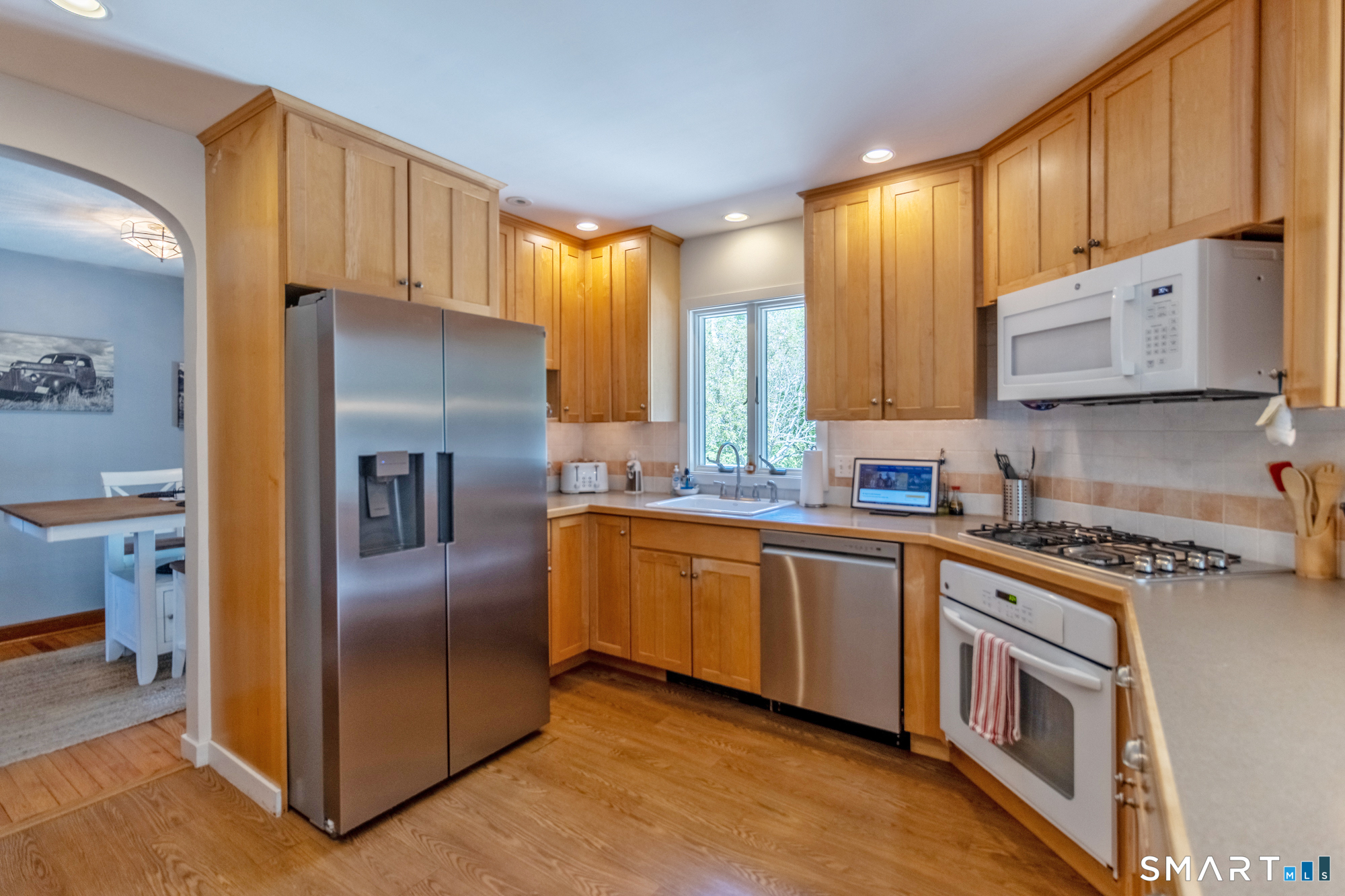 36 Jones Hollow Road Marlborough, CT 06447 - Photo 4 of 40