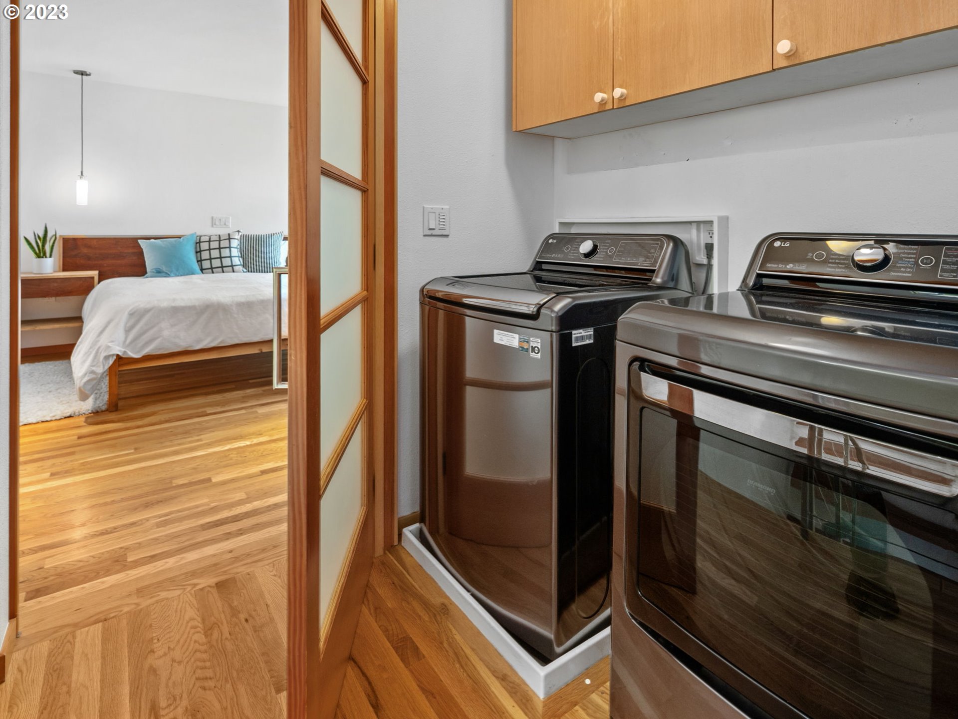3727 Southwest Condor Lane Portland, OR 97239 - Photo 24 of 33 a utility room with dryer and washer