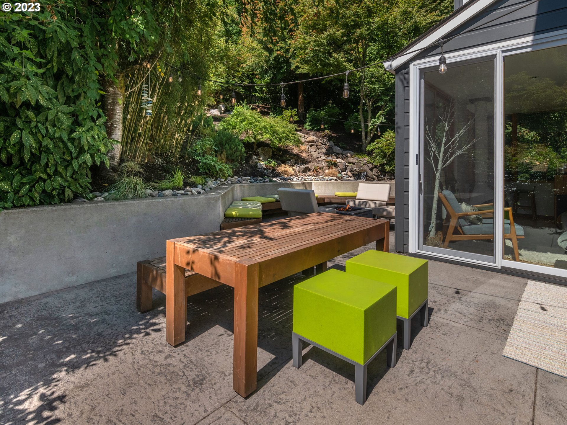 3727 Southwest Condor Lane Portland, OR 97239 - Photo 28 of 33 a view of a backyard with furniture