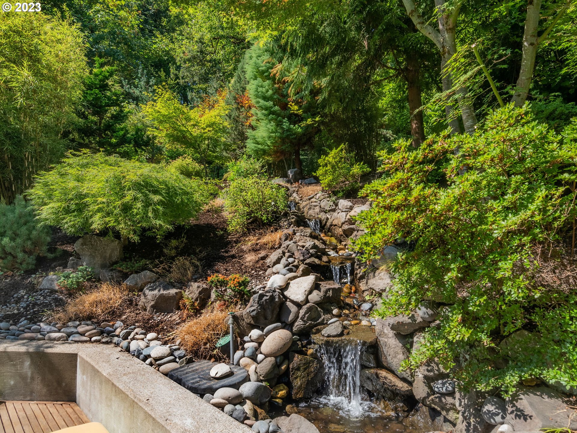 3727 Southwest Condor Lane Portland, OR 97239 - Photo 30 of 33 a view of a city