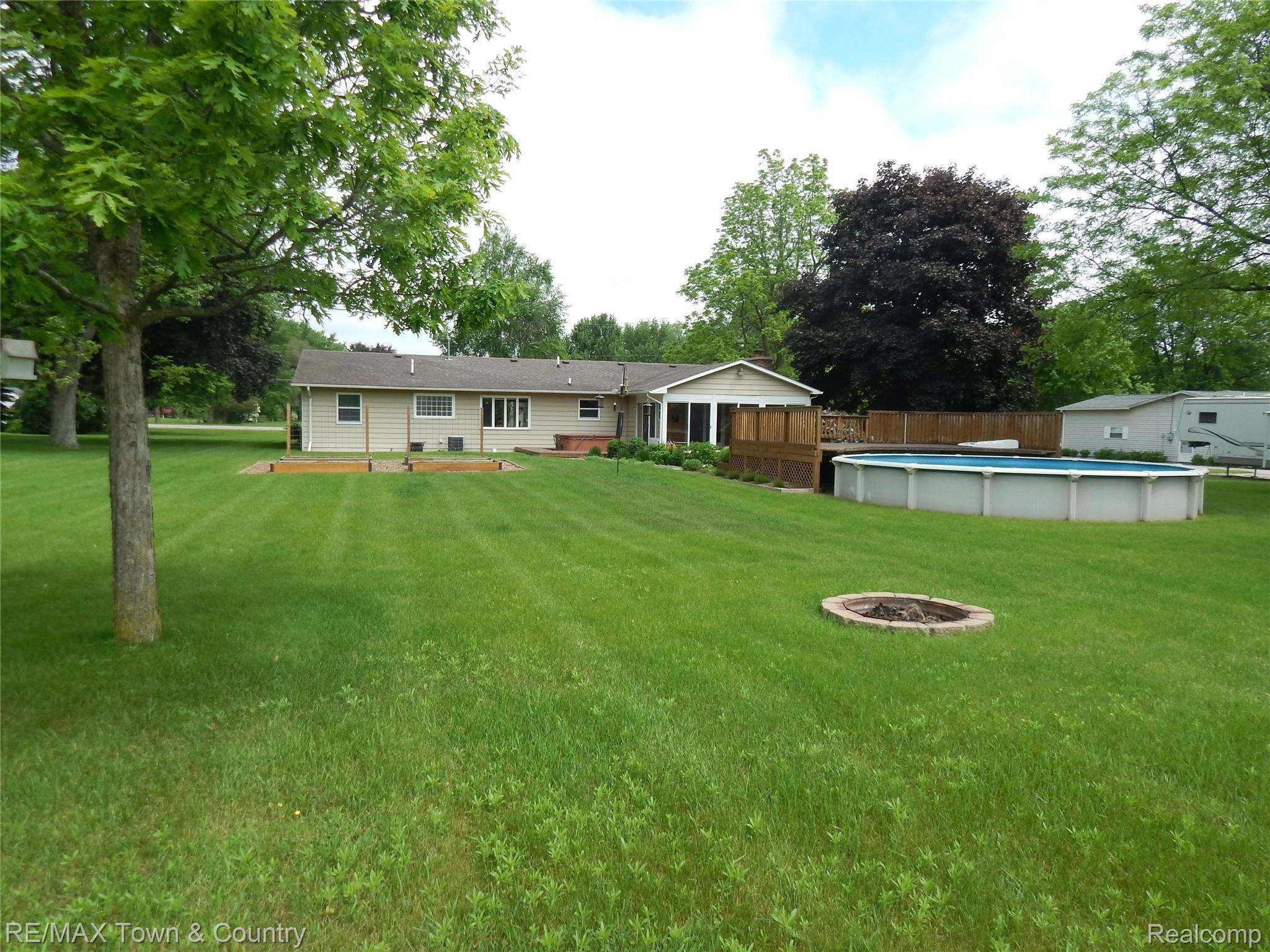 7307 Coldwater Road Flushing, MI 48433 - Photo 48 of 49 DSCN1489.JPG