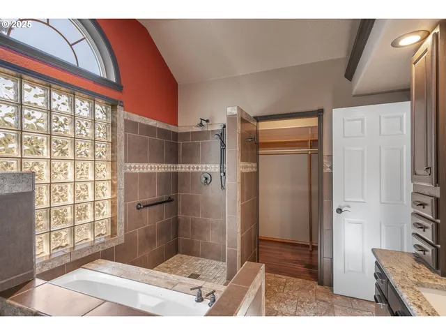 $699,500 | 1399 Twin Hills Road Southeast, Jefferson, OR 97352