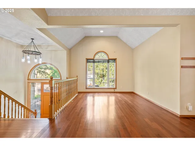 $699,500 | 1399 Twin Hills Road Southeast, Jefferson, OR 97352