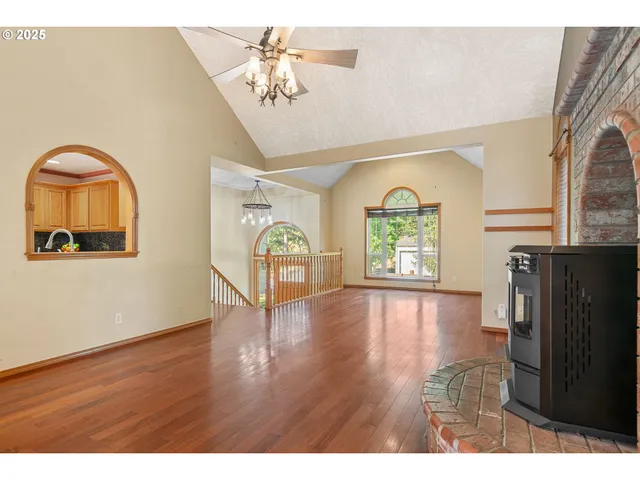 $699,500 | 1399 Twin Hills Road Southeast, Jefferson, OR 97352