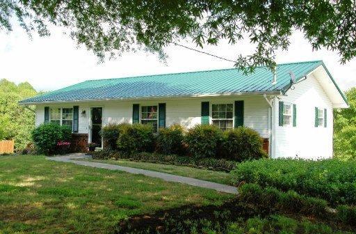 2746 Barkshed Road Maryville, TN 37803 - Photo 2 of 33 02