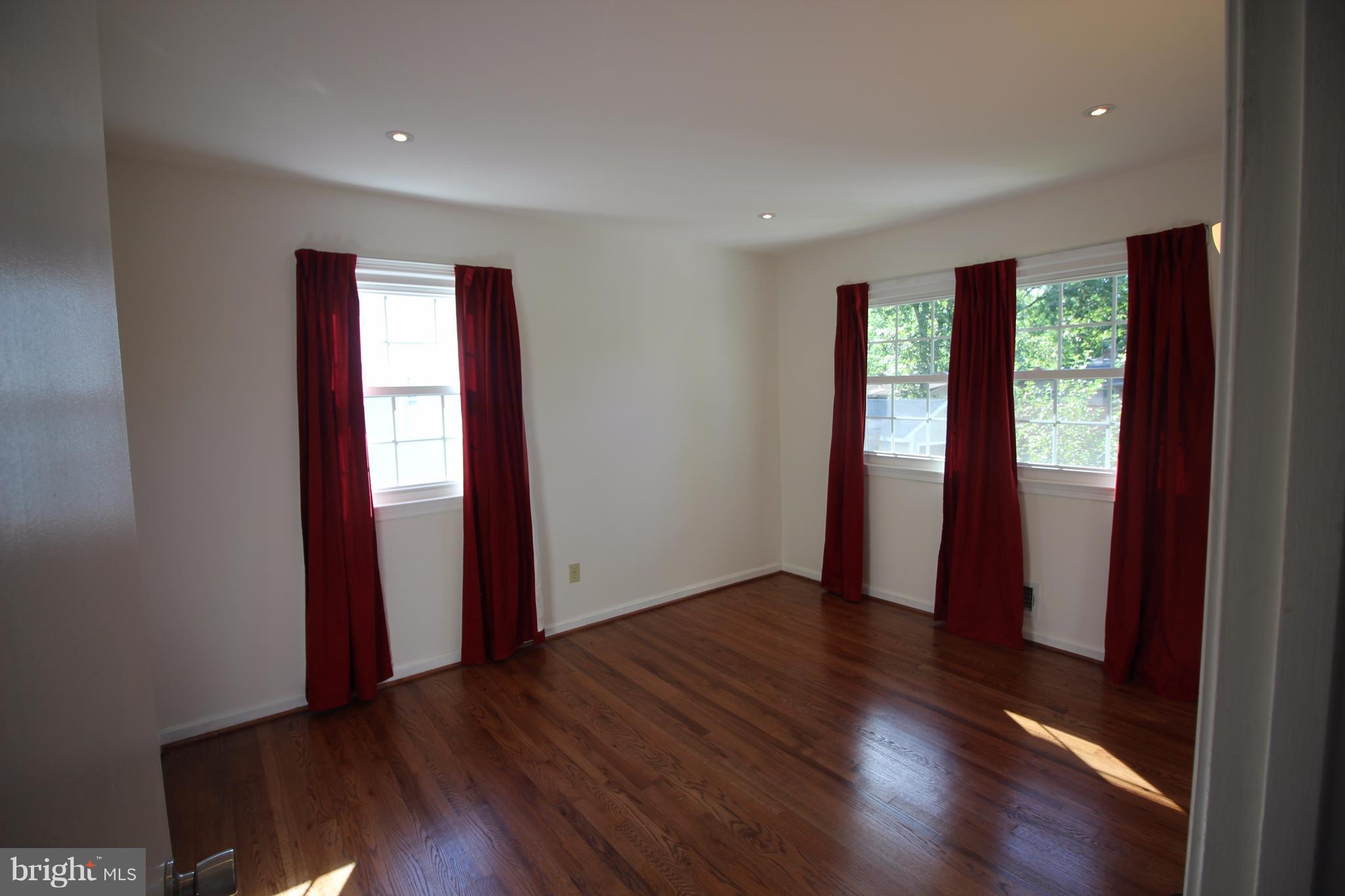 9708 Botsford Road Manassas, VA 20109 - Photo 15 of 30 Bedroom #2