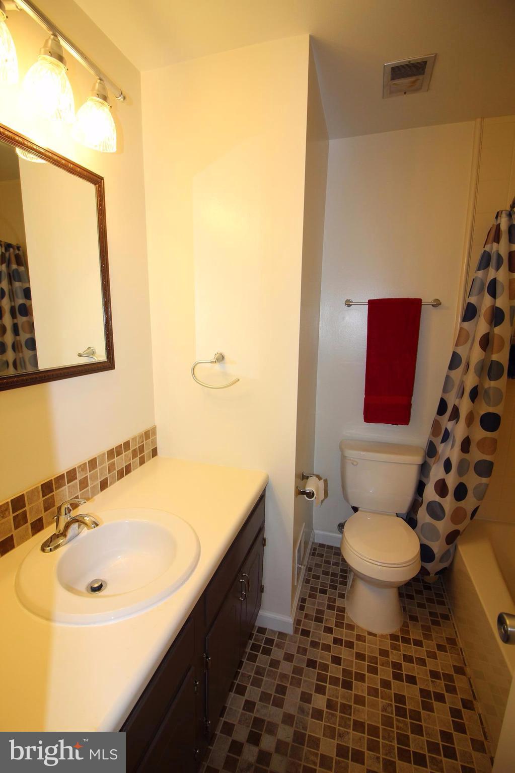 9708 Botsford Road Manassas, VA 20109 - Photo 17 of 30 3 Full Bathrooms (2 Main Level, 1 Lower Level)