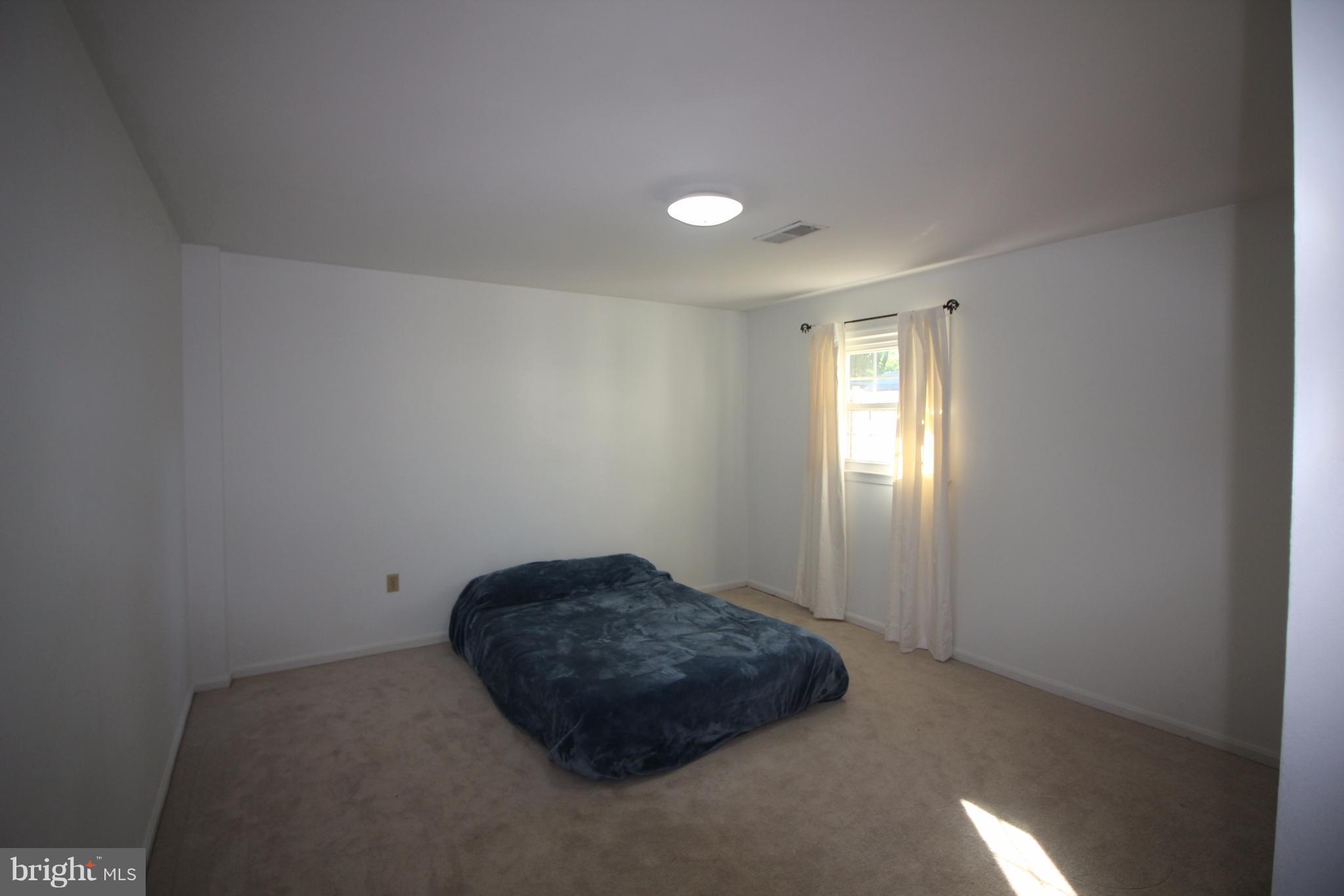 9708 Botsford Road Manassas, VA 20109 - Photo 19 of 30 Bedroom #4 with 3rd Full Bath Nearby