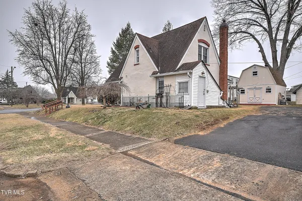 $329,000 | 818 Federal Street, Kingsport, TN 37664