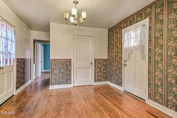$329,000 | 818 Federal Street, Kingsport, TN 37664
