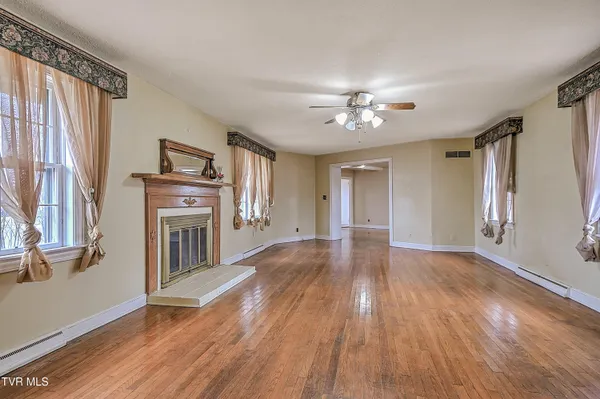 $329,000 | 818 Federal Street, Kingsport, TN 37664