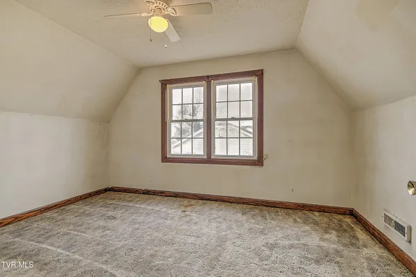 $329,000 | 818 Federal Street, Kingsport, TN 37664