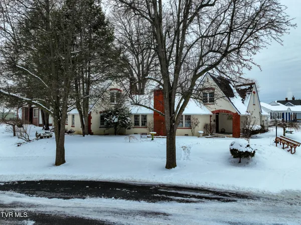 $329,000 | 818 Federal Street, Kingsport, TN 37664