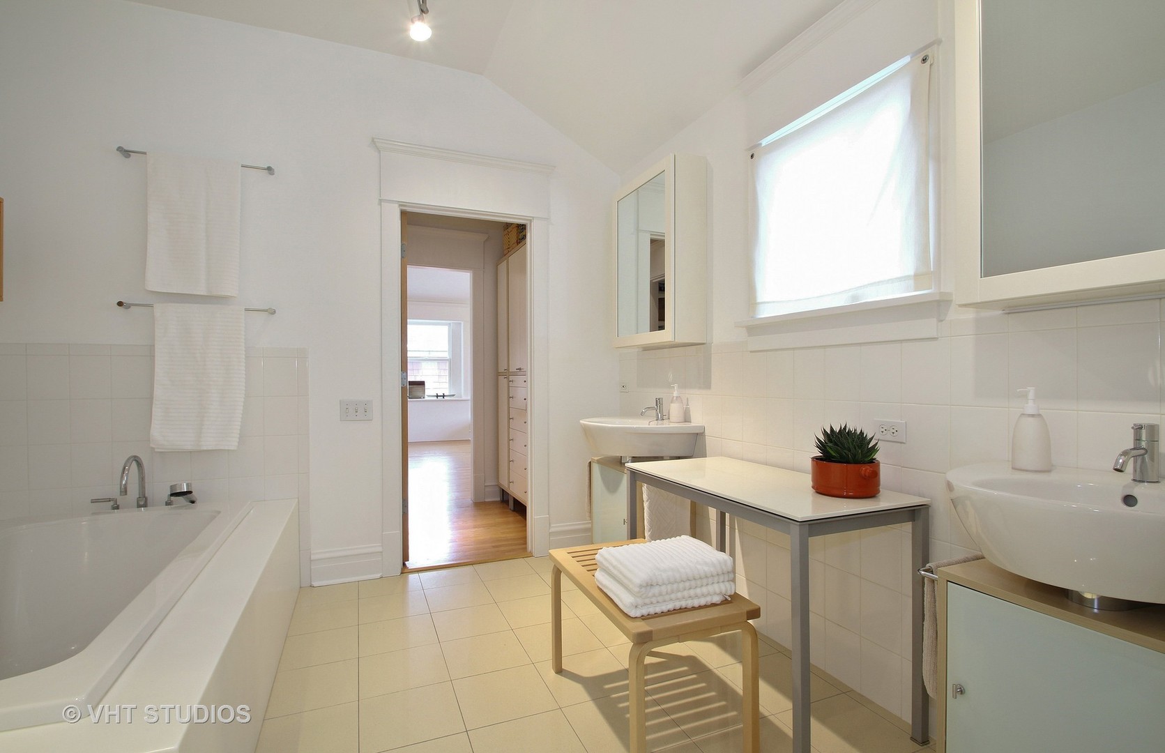 2234 Forestview Road Evanston, IL 60201 - Photo 29 of 76