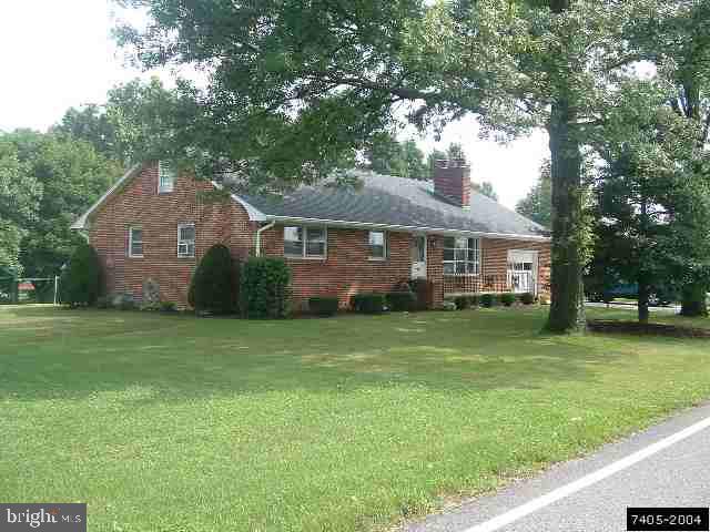 4185 Board Road Manchester, PA 17345 - Photo 3 of 9 Gallery Image 3
