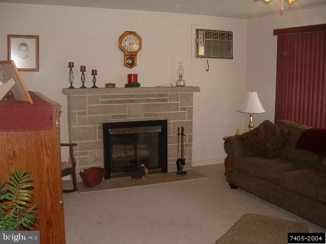 4185 Board Road Manchester, PA 17345 - Photo 4 of 9 Gallery Image 4