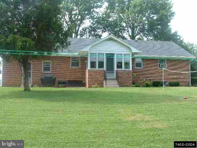 4185 Board Road Manchester, PA 17345 - Photo 8 of 9 Gallery Image 8