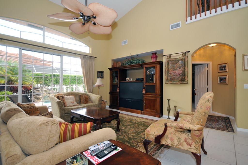 22123 Braddock Place Boca Raton, FL 33428 - Photo 3 of 26 Family Room