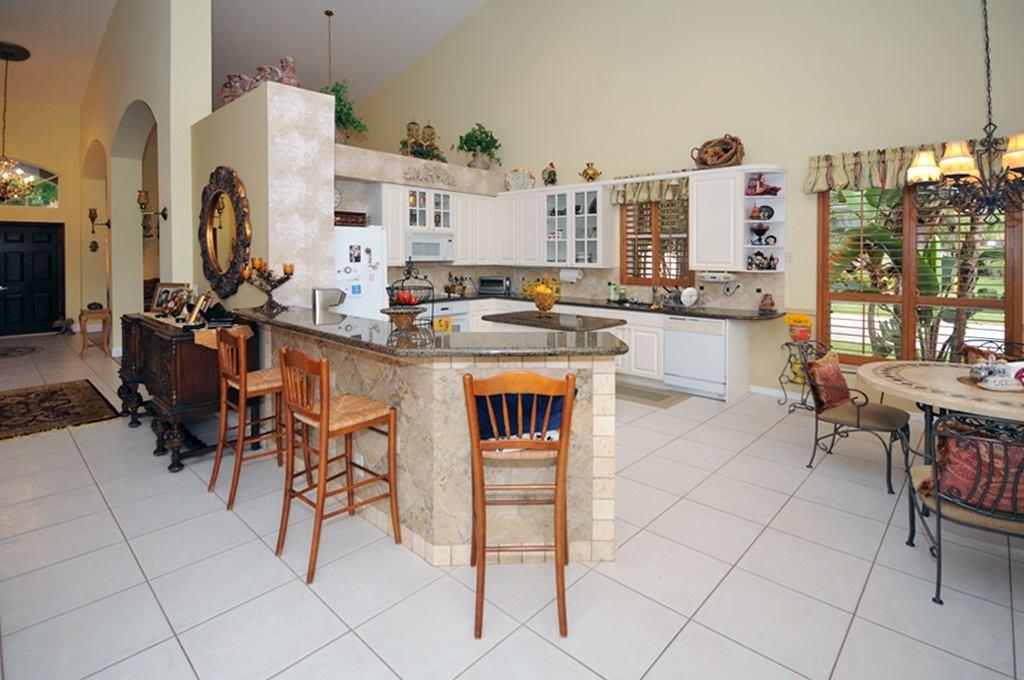 22123 Braddock Place Boca Raton, FL 33428 - Photo 6 of 26 Kitchen