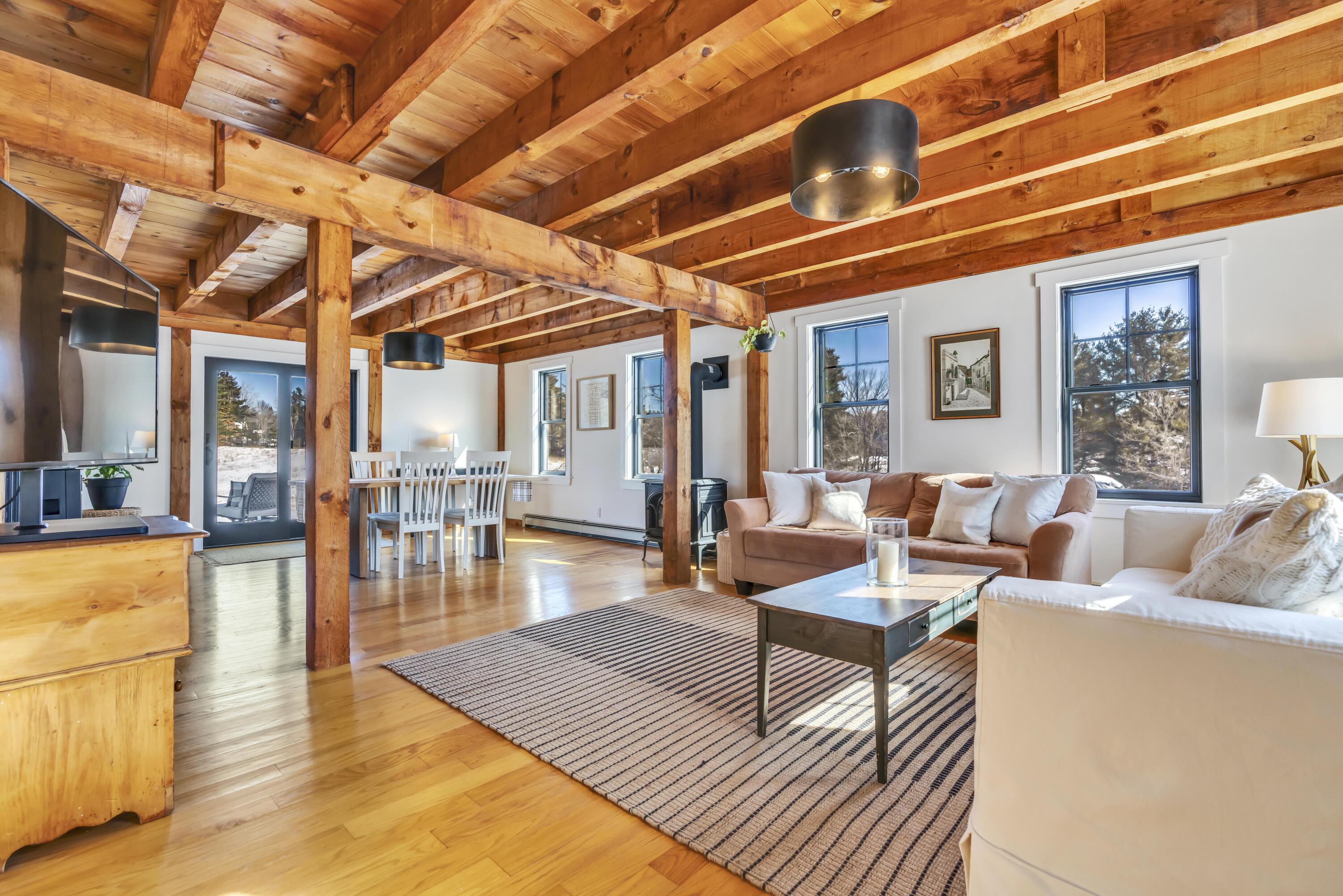229 Range Road Cumberland, ME 04021 - Photo 15 of 41 Living Room