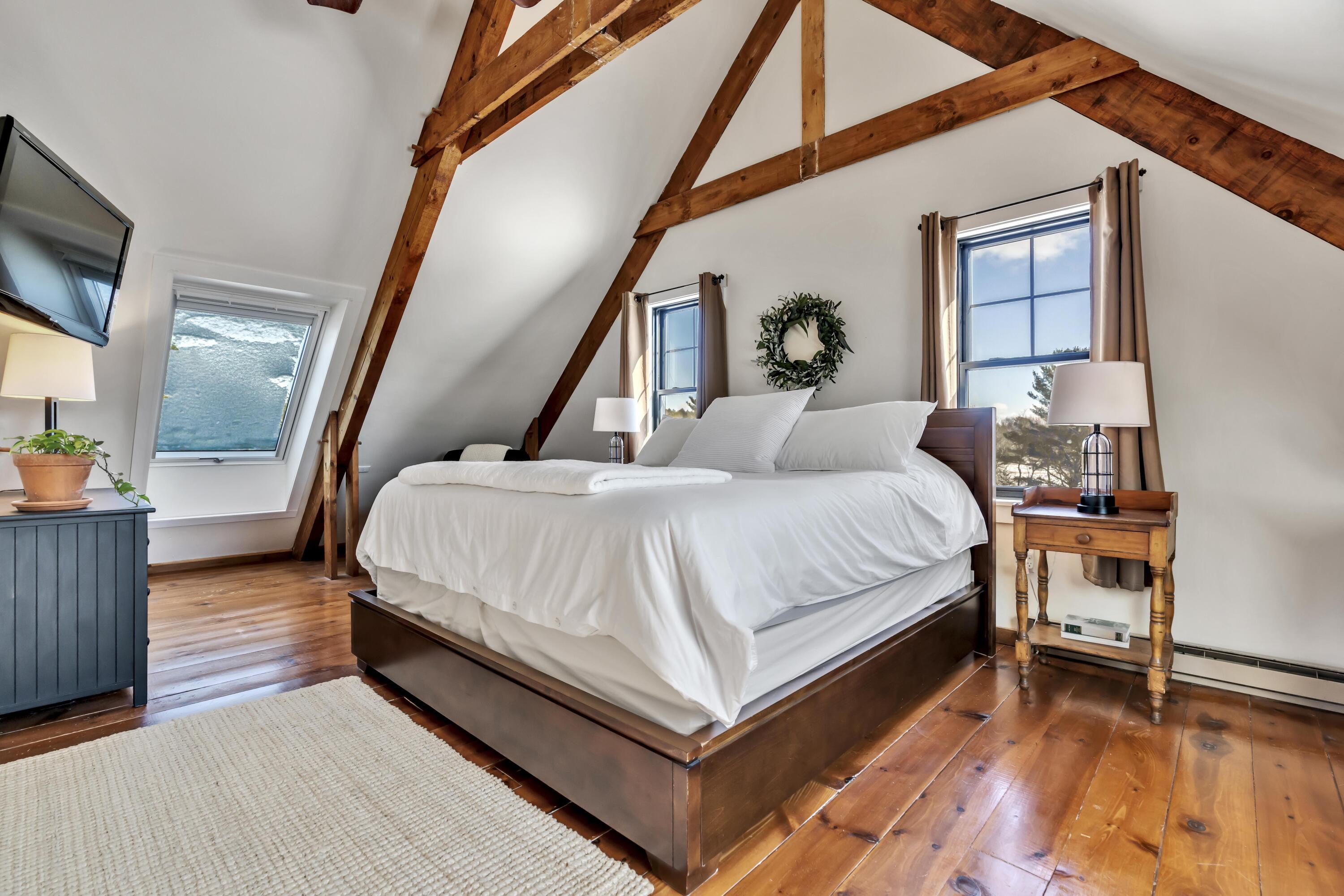 229 Range Road Cumberland, ME 04021 - Photo 19 of 41 Primary Bedroom