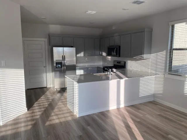 $2,150 | 2830 Robertson Way, Royse City, TX 75189