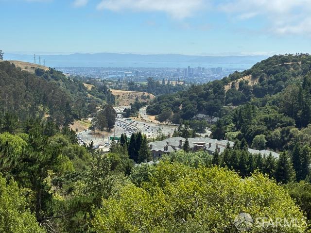 2247 Tunnel Road Oakland, CA 94618 - Photo 2 of 6