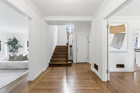 $3,989,000 | 2835 Hillside Drive, Burlingame, CA 94010