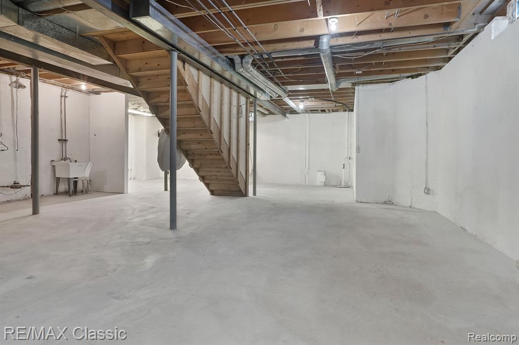 3049 Walnut Lake Road West Bloomfield, MI 48322 - Photo 42 of 53 Gallery Image 42