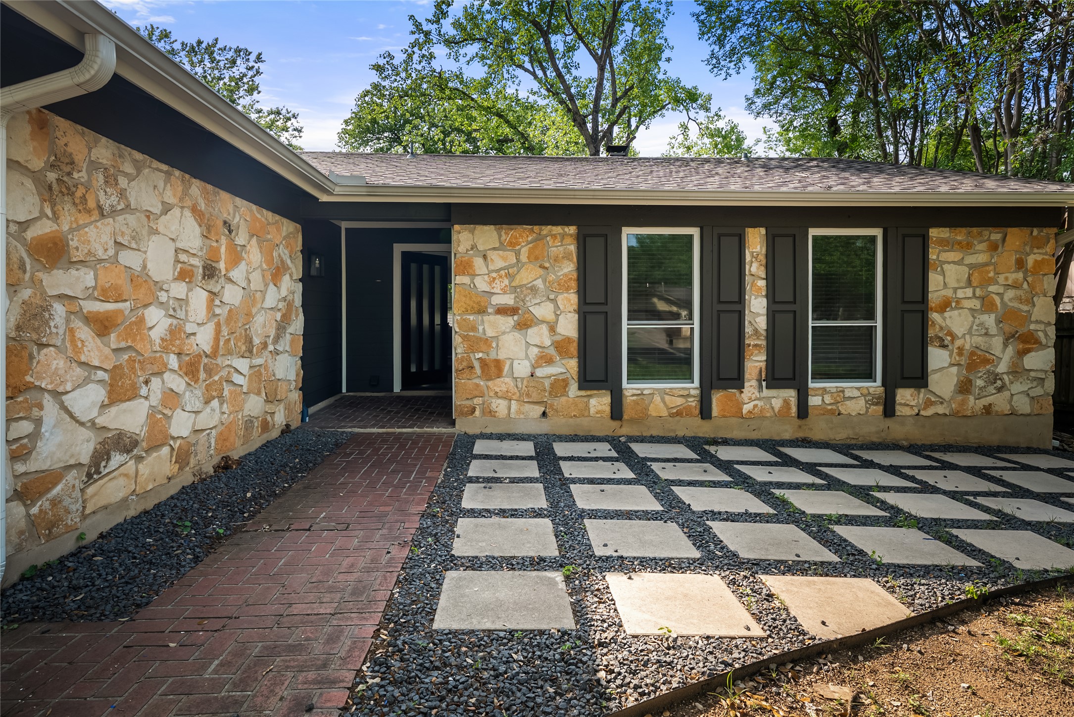 8306 Seminary Ridge Drive Austin, TX 78745 - Photo 22 of 27