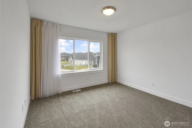 $947,500 | 23106 62nd Street East, Buckley, WA 98321