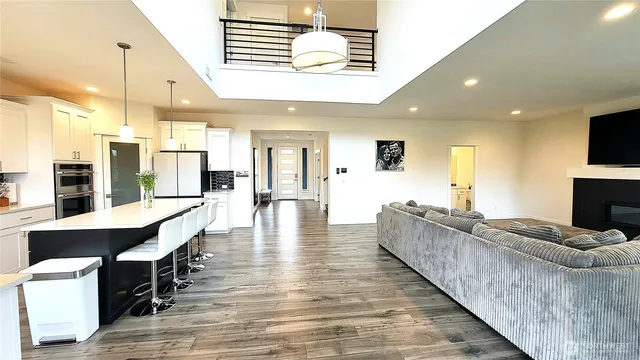 $947,500 | 23106 62nd Street East, Buckley, WA 98321