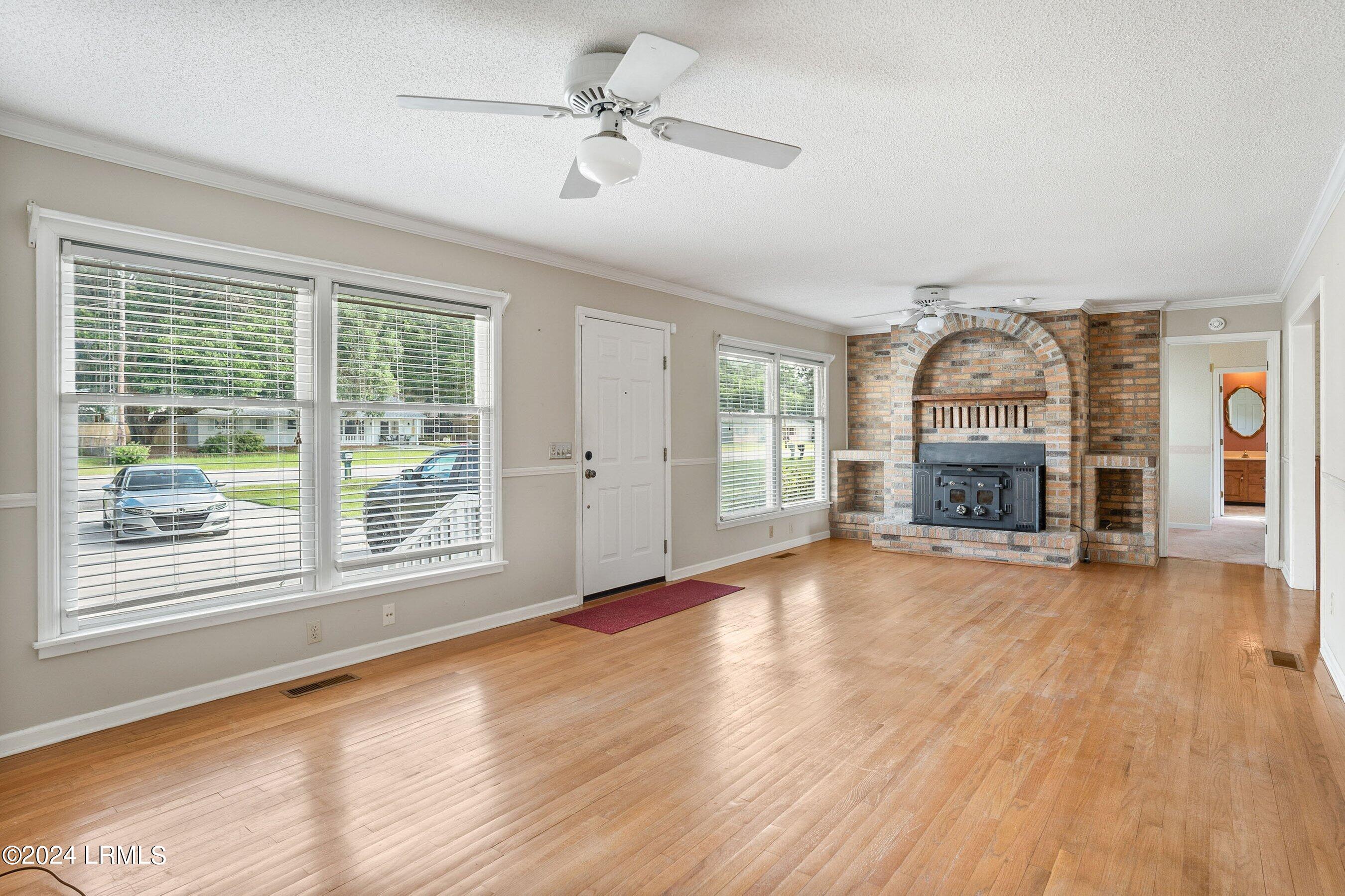 4020 Shell Point Road Beaufort, SC 29906 - Photo 3 of 50 DSC04974-5-1.jpg-SMALL