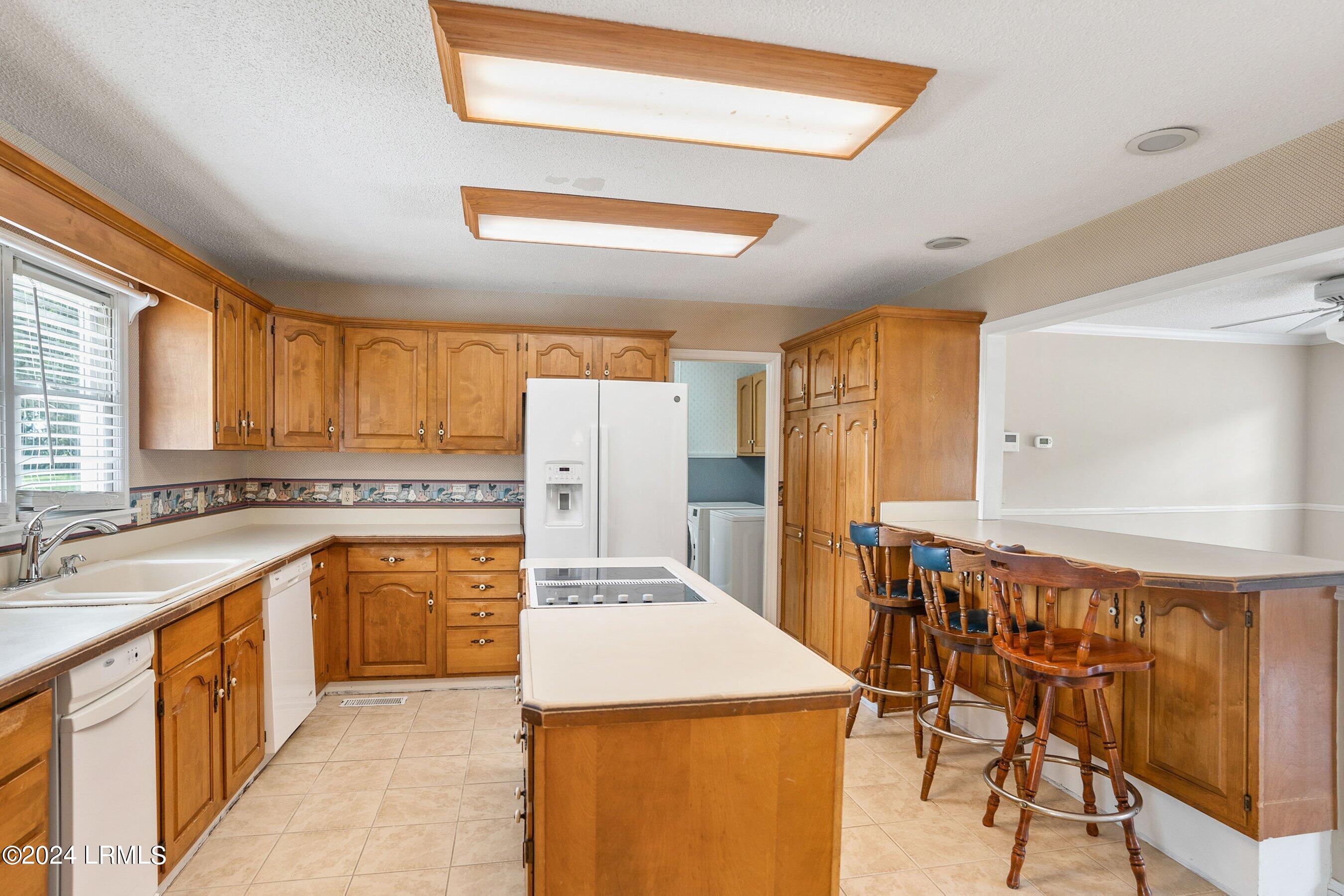 4020 Shell Point Road Beaufort, SC 29906 - Photo 8 of 50 DSC04999-30-1.jpg-SMALL