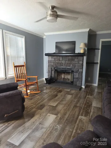 $244,900 | 2939 Landfill Road, Mount Croghan, SC 29727