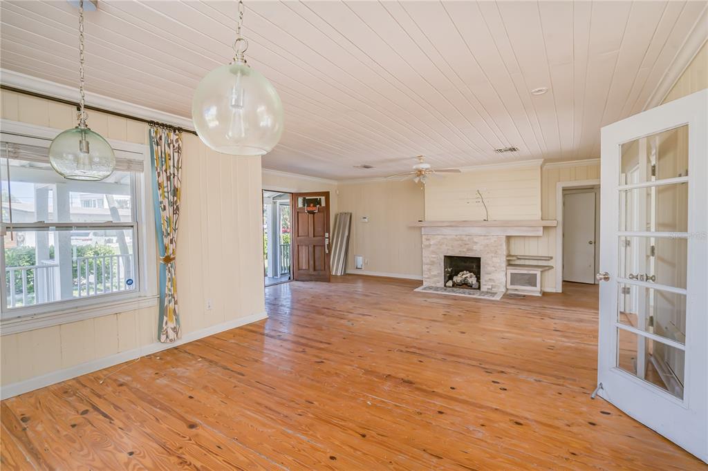 16029 Redington Drive Redington Beach, FL 33708 - Photo 11 of 57