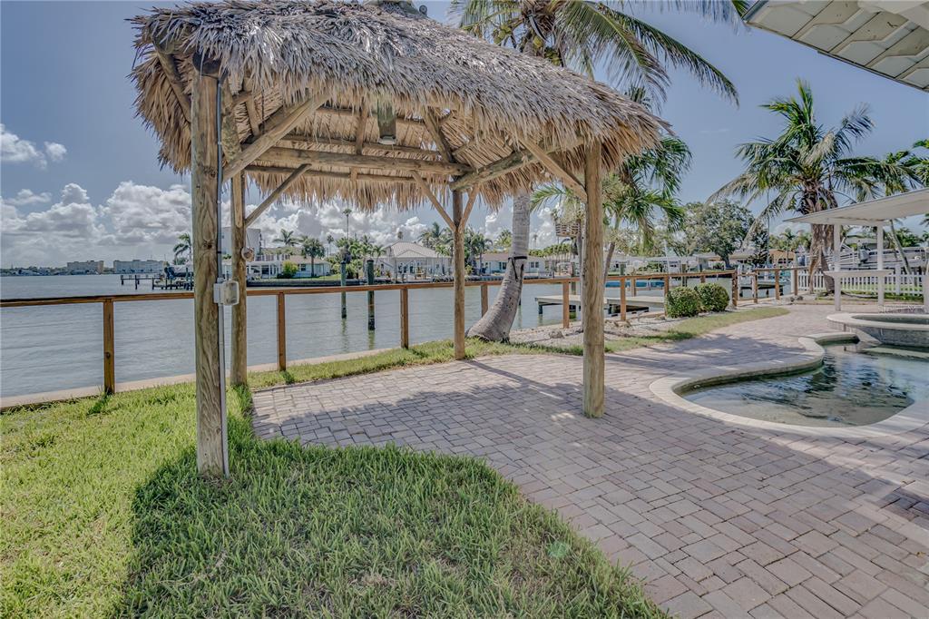 16029 Redington Drive Redington Beach, FL 33708 - Photo 7 of 57