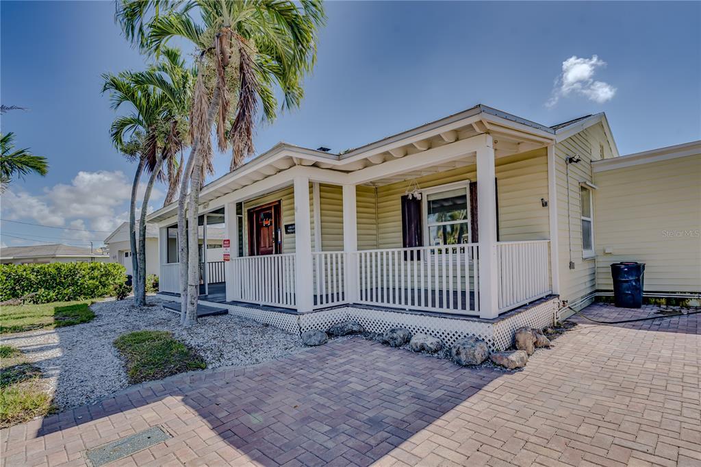 16029 Redington Drive Redington Beach, FL 33708 - Photo 10 of 57