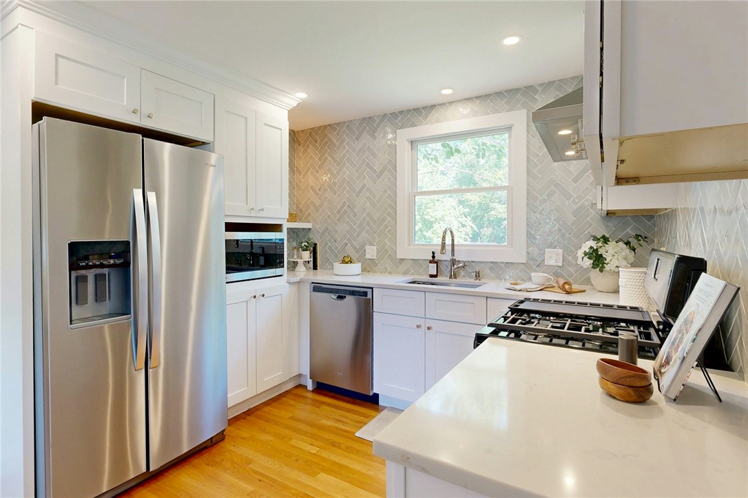 78 Netop Drive Warwick, RI 02818 - Photo 13 of 38