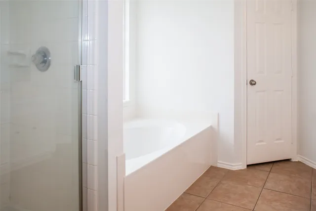 $2,550 | 9402 Borden Bluff Lane, Houston, TX 77095