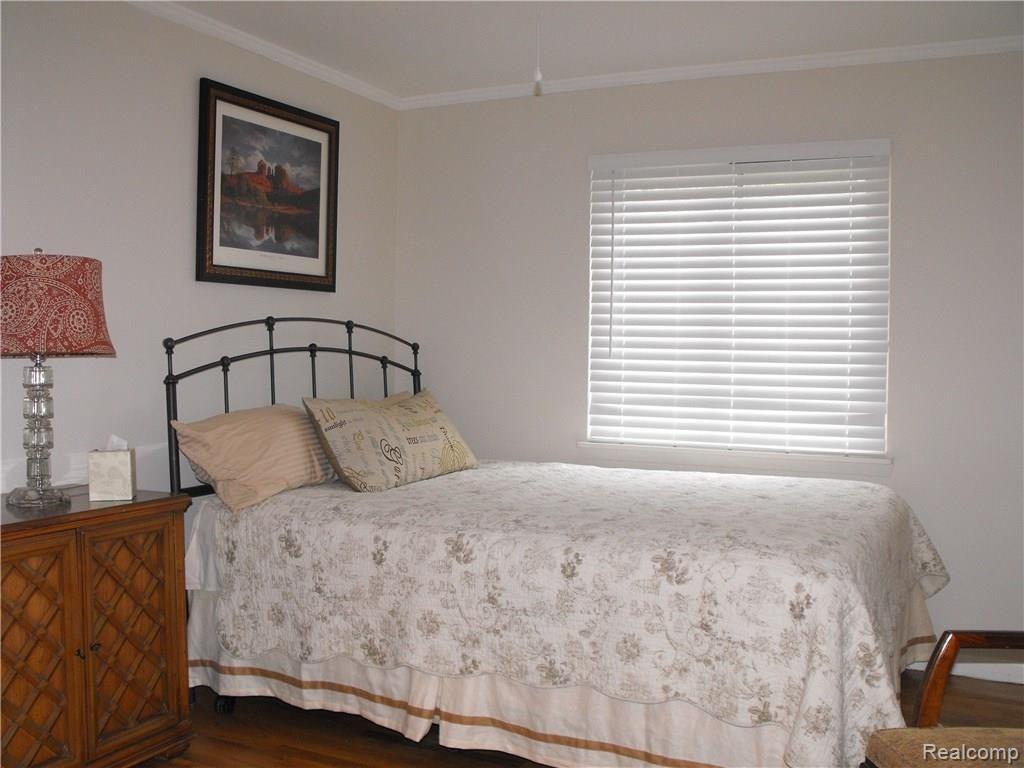 402 Baldwin Avenue Rochester, MI 48307 - Photo 25 of 40