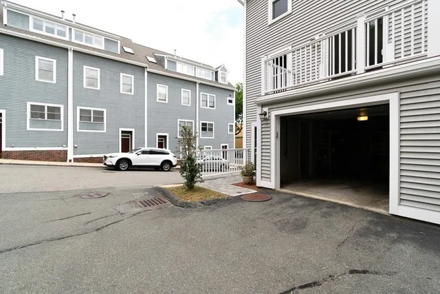 $3,550 | 426 Medford Street, Unit 426, Boston, MA 02129