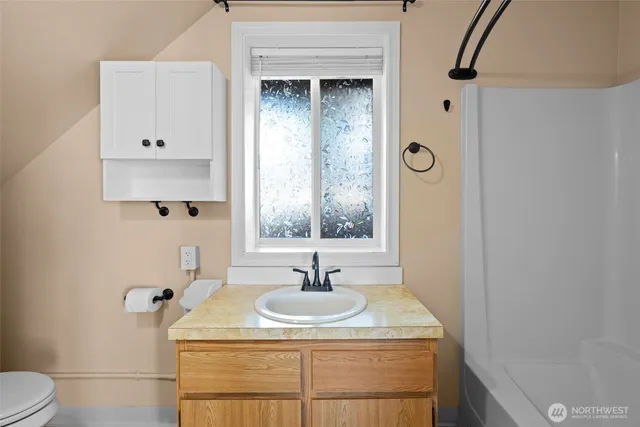 $529,000 | 404 4th Street Northeast, Coupeville, WA 98239