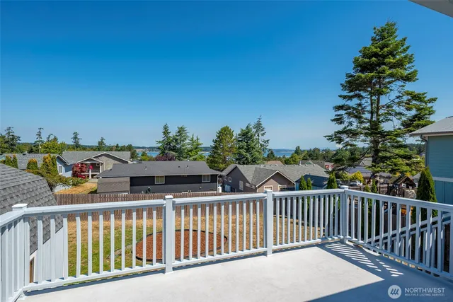 $529,000 | 404 4th Street Northeast, Coupeville, WA 98239