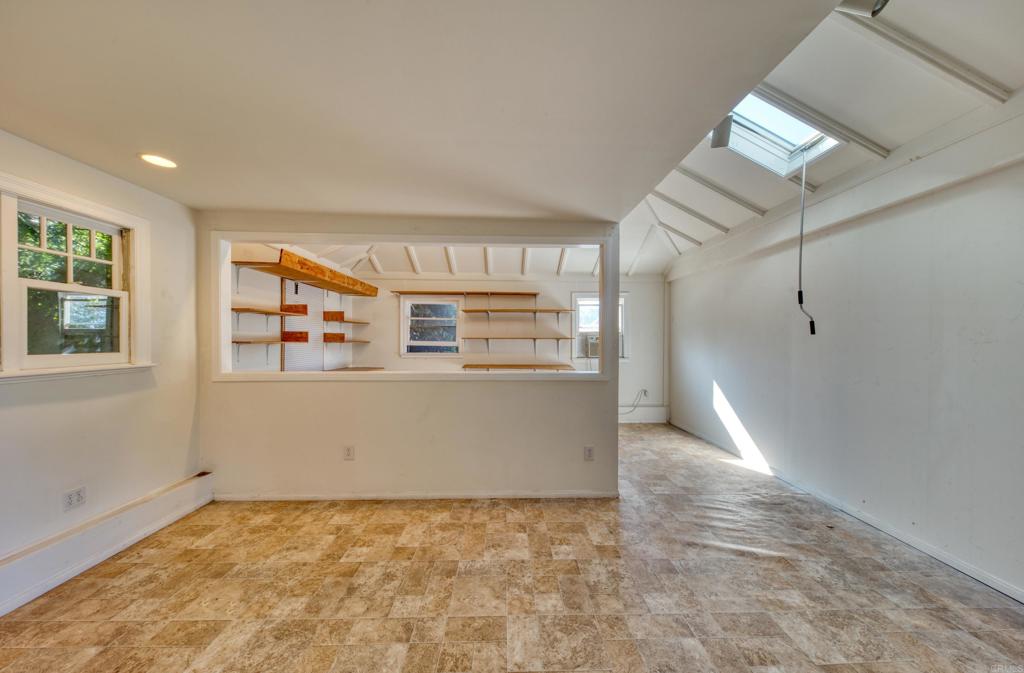 444 North Myrtle Avenue Monrovia, CA 91016 - Photo 27 of 37 en view interior of kitchen and window
