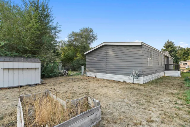 $110,000 | 11705 North Wilson Street, Unit C5, Mead, WA 99021