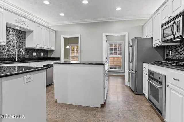 $550,000 | 117 Holly Bush Place, Brandon, MS 39047