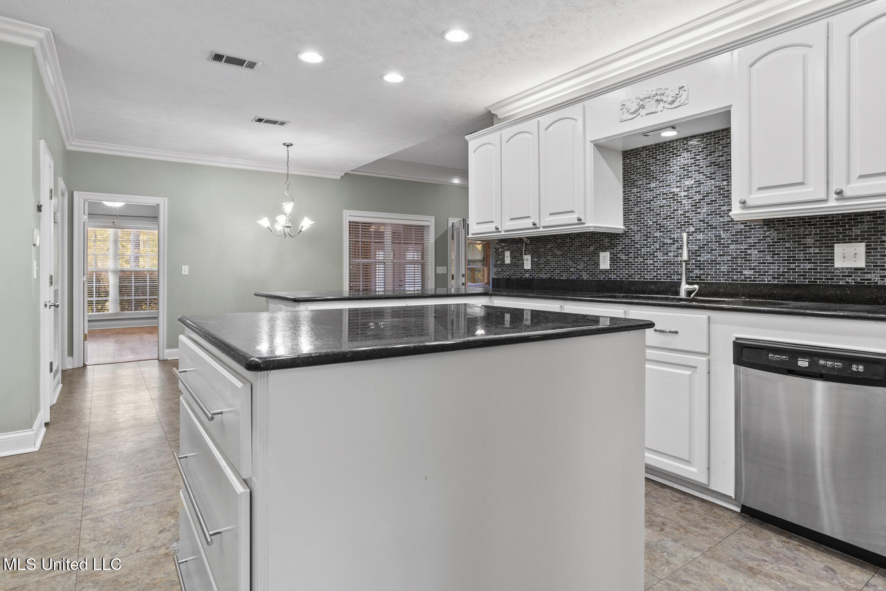 117 Holly Bush Place Brandon, MS 39047 - Photo 17 of 36 117 Holly Bush Pl-17