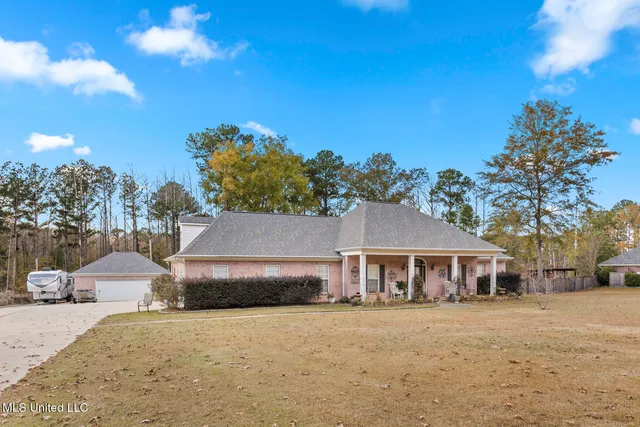 $550,000 | 117 Holly Bush Place, Brandon, MS 39047