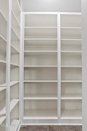 $540,000 | 117 Holly Bush Place, Brandon, MS 39047